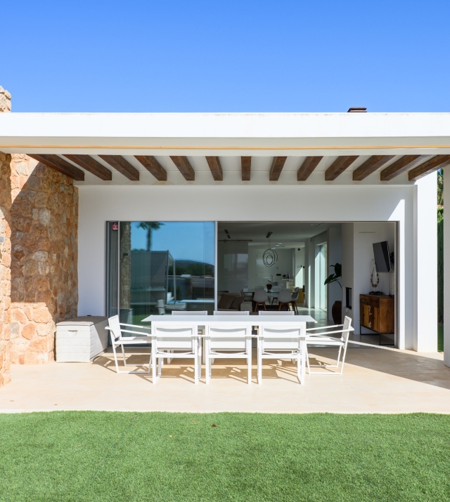 Resa Estates te koop sale Cala Comte main terrac.jpg